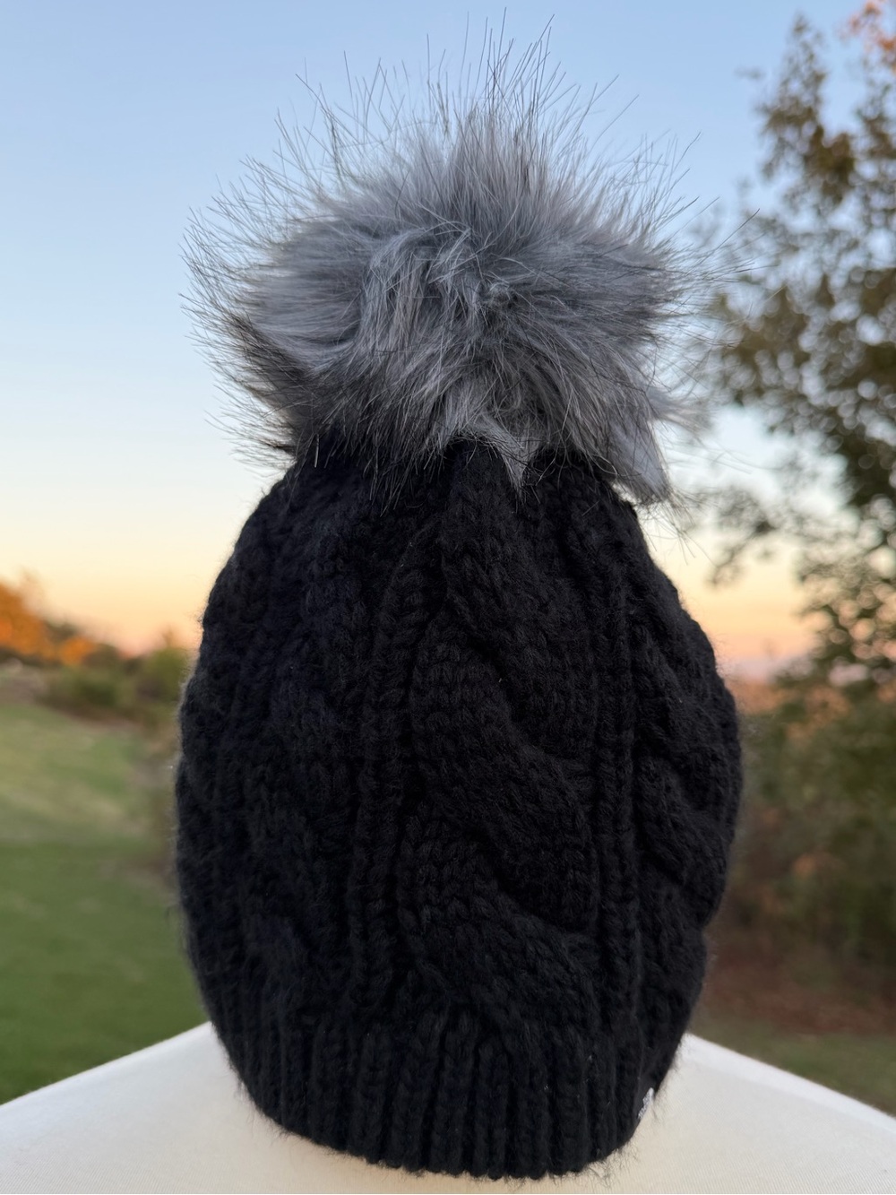 The North Face Youth Oh Mega Fur Pom Beanie Hat Black Cable Knit Girls Boys OS